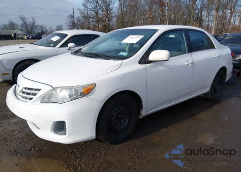 2013 Toyota Corolla Le z USA, uszkodzony, nr VIN 2T1BU4EEXDC057004